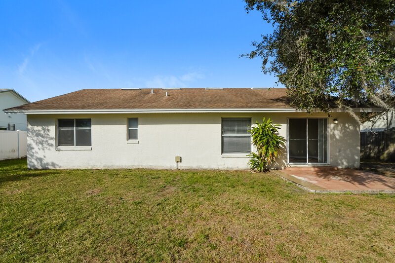 2,295/Mo, 5070 Red Bay Drive Orlando, FL 32829 Rear View
