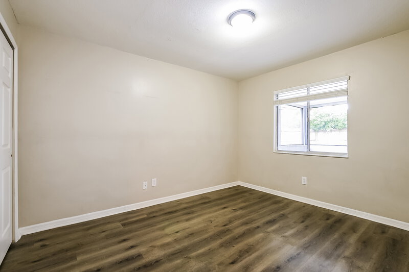 2,210/Mo, 724 Iowa Woods Cir E Orlando, FL 32824 Bedroom View 3