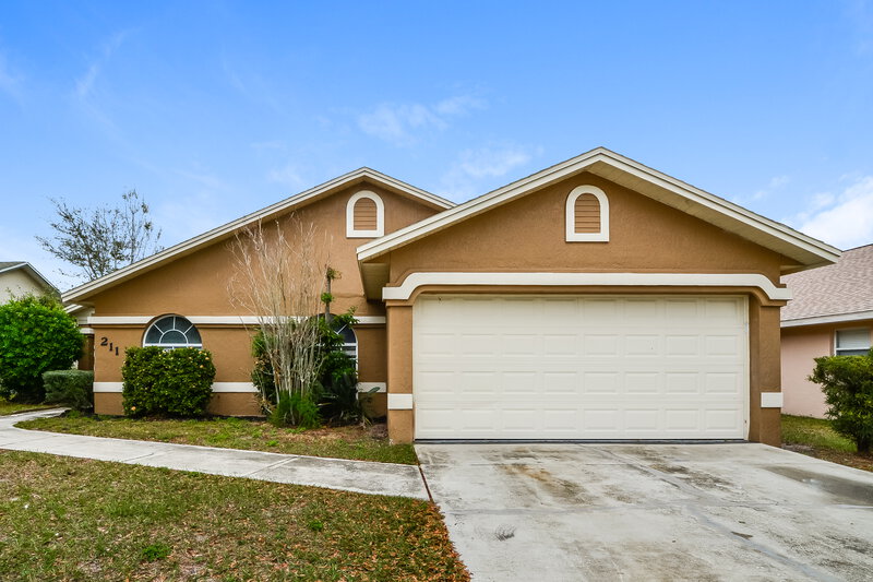 1,970/Mo, 211 Kingshill Court SE Winter Haven, FL 33884 External View