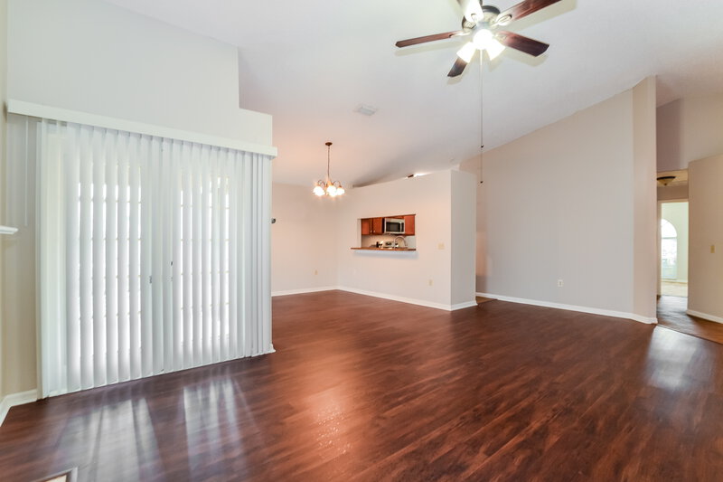 1,970/Mo, 211 Kingshill Court SE Winter Haven, FL 33884 Living Room View 2