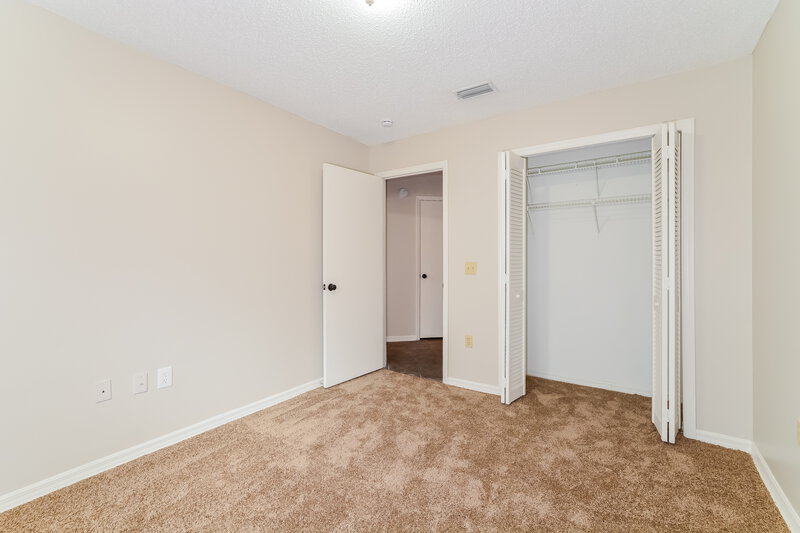 1,970/Mo, 211 Kingshill Court SE Winter Haven, FL 33884 Bedroom View 3