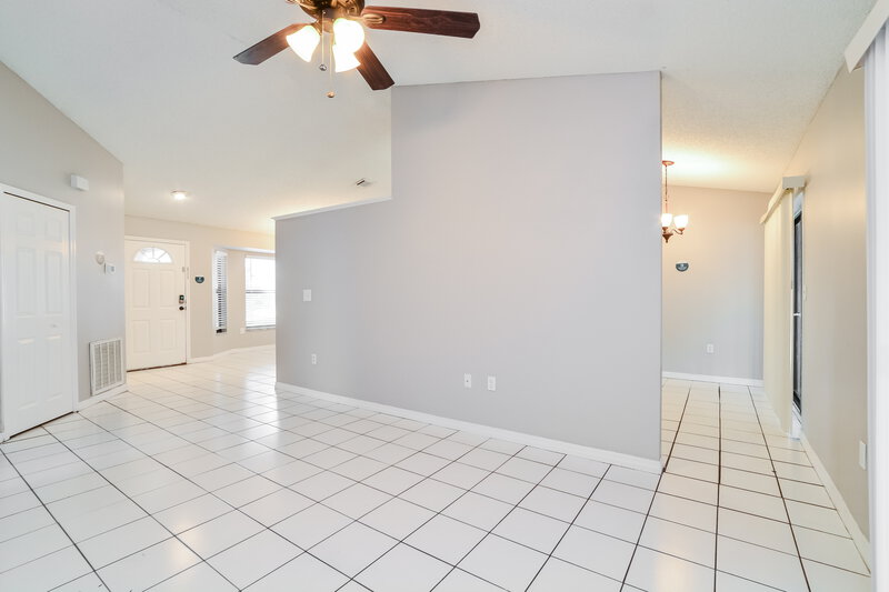 2,195/Mo, 2929 Mill Run Boulevard Kissimmee, FL 34744 Living Room View 2