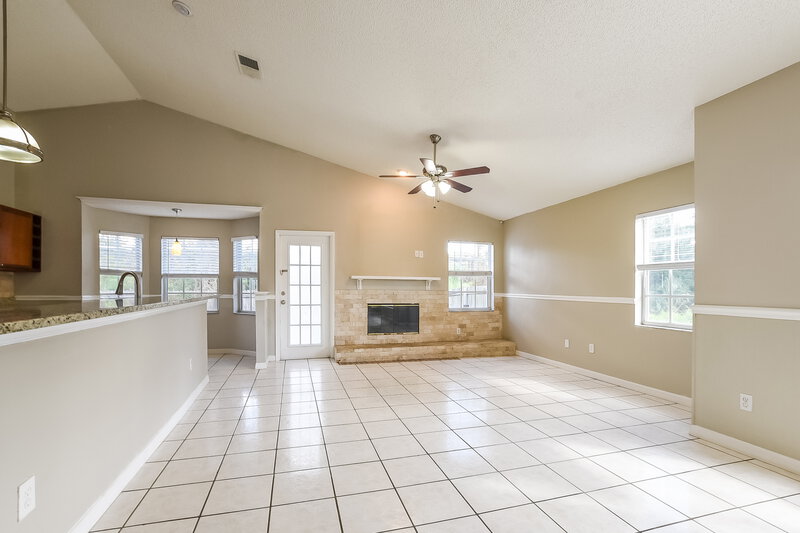 2,095/Mo, 593 Brightview Drive Lake Mary, FL 32746 Living Room View 3
