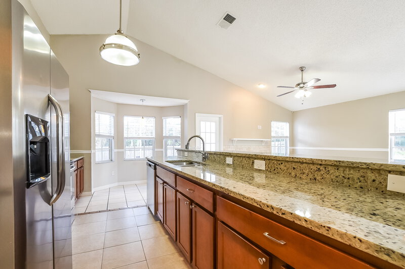 2,095/Mo, 593 Brightview Drive Lake Mary, FL 32746 Kitchen View