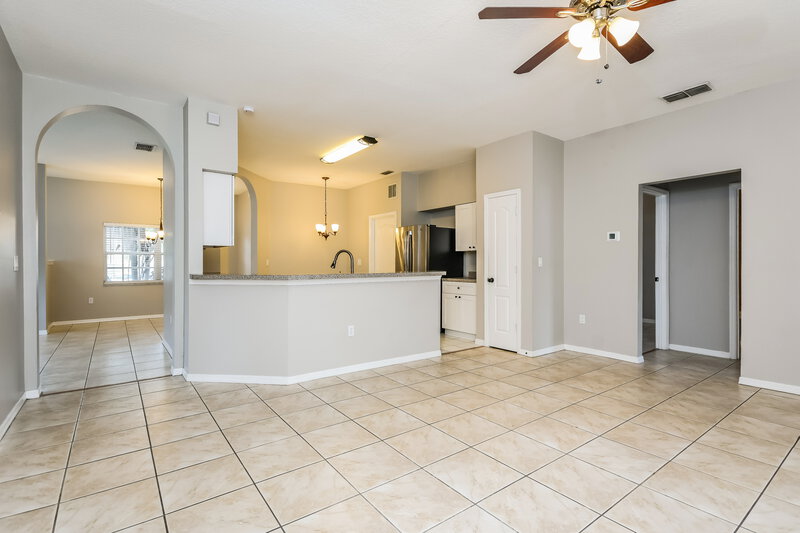 1,950/Mo, 112 Glenwood Boulevard Davenport, FL 33897 Living Room View 2