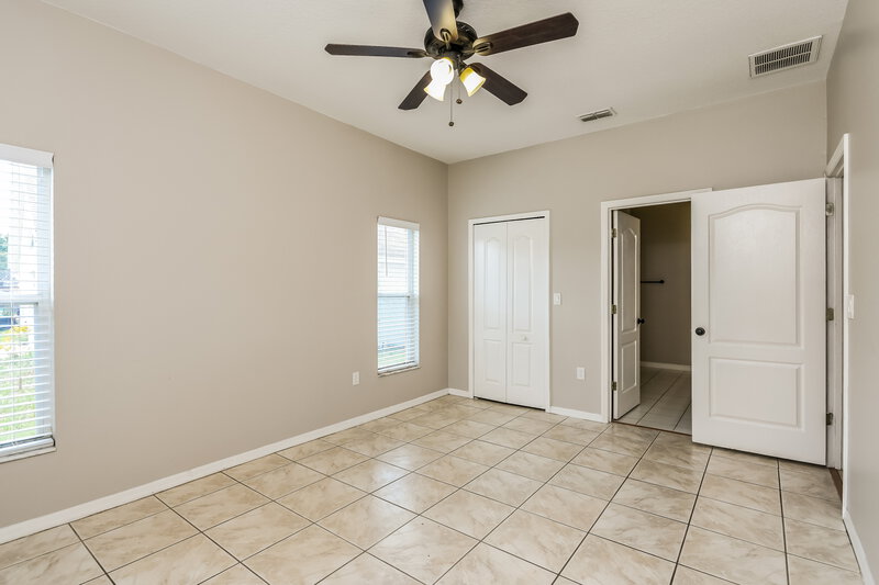 1,950/Mo, 112 Glenwood Boulevard Davenport, FL 33897 Main Bedroom View 2