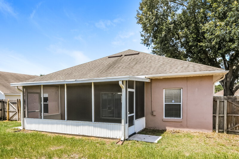 1,950/Mo, 112 Glenwood Boulevard Davenport, FL 33897 Rear View