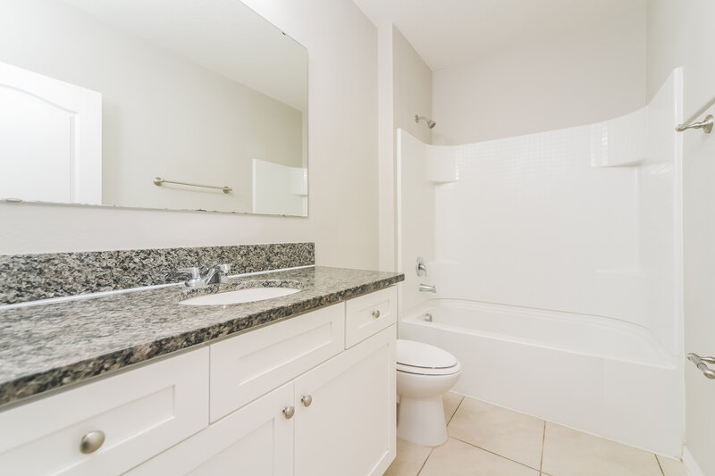 2,400/Mo, 1883 Green Dragon Drive Saint Cloud, FL 34771 Bathroom View