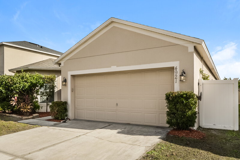 2,230/Mo, 4921 Windbourne Way Saint Cloud, FL 34772 Front View