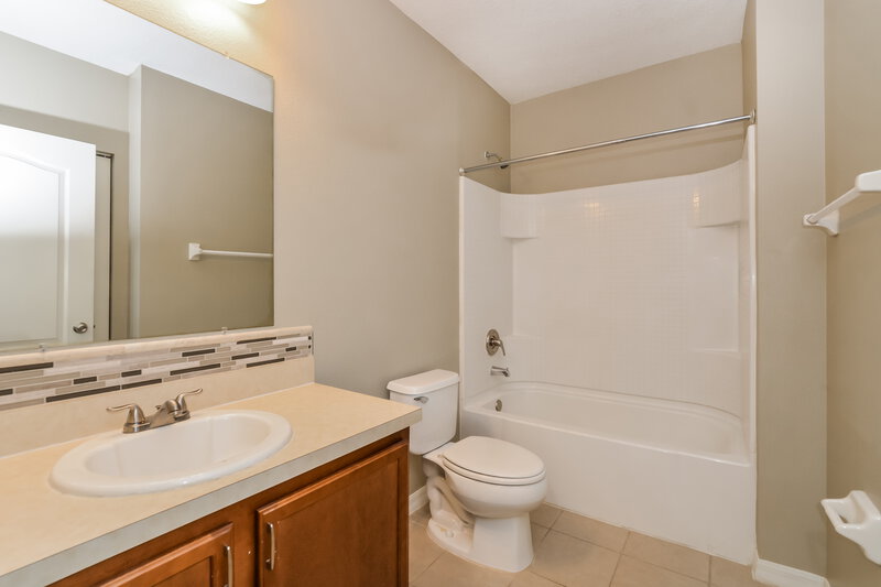 2,230/Mo, 4921 Windbourne Way Saint Cloud, FL 34772 Bathroom View