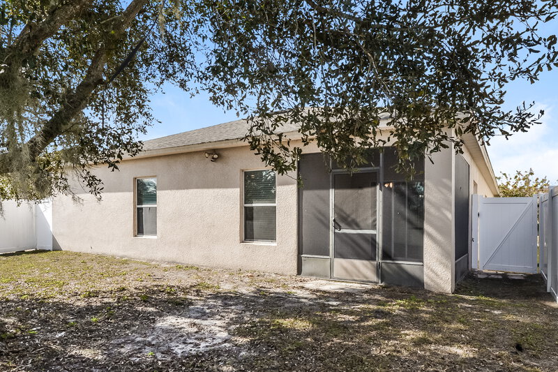 2,230/Mo, 4921 Windbourne Way Saint Cloud, FL 34772 Rear View