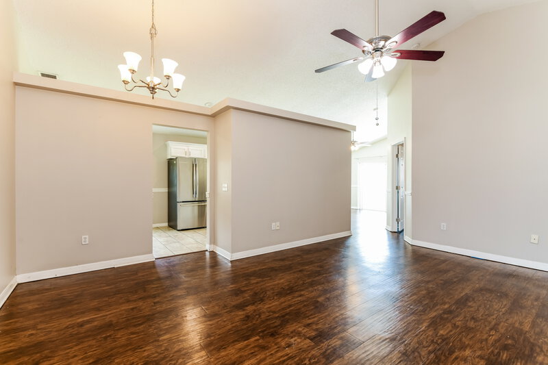2,070/Mo, 1129 Pinedale Drive Davenport, FL 33897 Living Room View 2