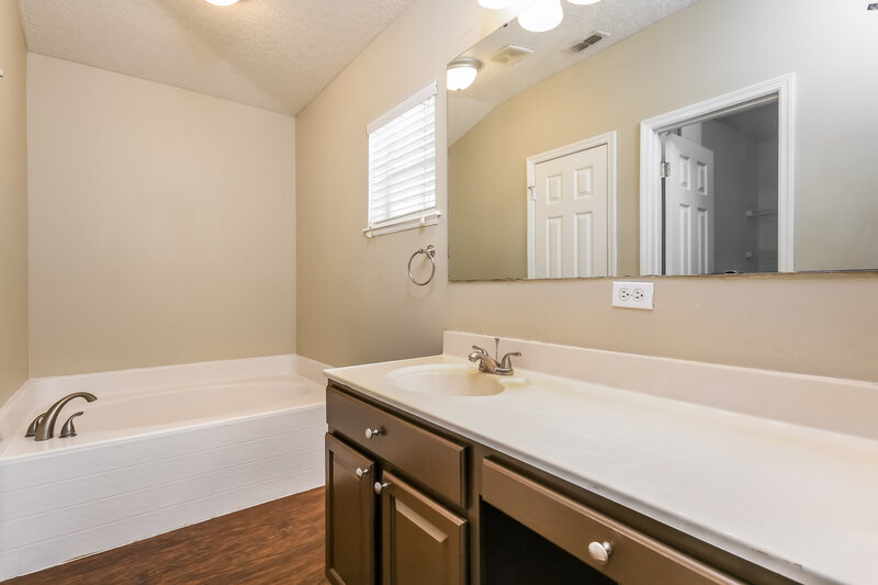 1,885/Mo, 448 Hammerstone Ave Haines City, FL 33844 Main Bathroom View