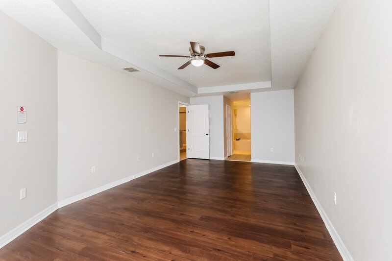 2,250/Mo, 2117 The Oaks Boulevard Kissimmee, FL 34746 Main Bedroom View