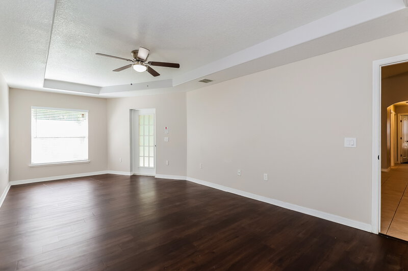 2,250/Mo, 2117 The Oaks Boulevard Kissimmee, FL 34746 Main Bedroom View 2