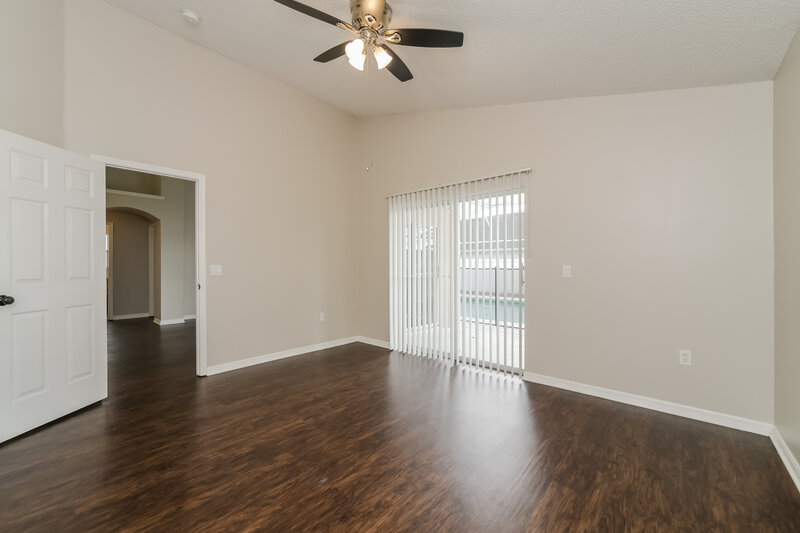 2,205/Mo, 572 Eagle Pointe S Kissimmee, FL 34746 Main Bedroom View