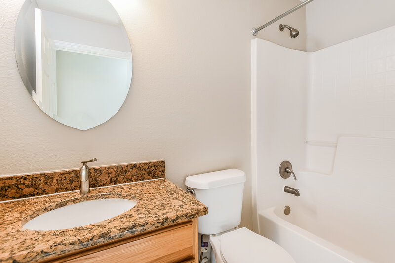 3,290/Mo, 2989 Elbib Drive Saint Cloud, FL 34772 Bathroom View