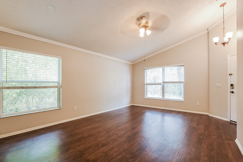 2,600/Mo, 1932 Wiregrass Court Orlando, FL 32826 Living Room View