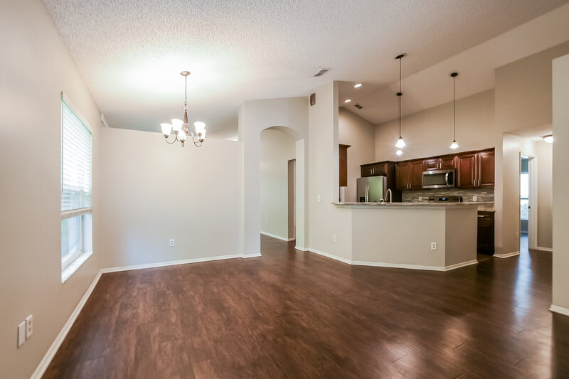 2,600/Mo, 1932 Wiregrass Court Orlando, FL 32826 Family Room View