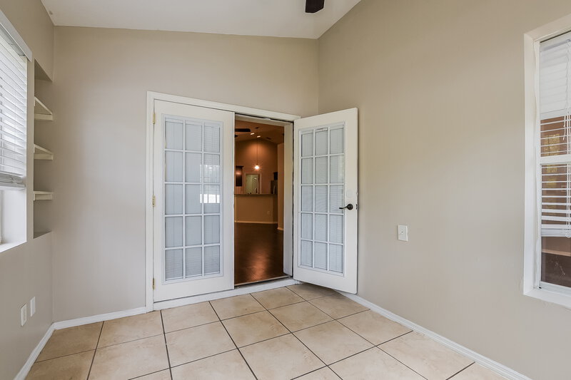 2,600/Mo, 1932 Wiregrass Court Orlando, FL 32826 Sun Room View