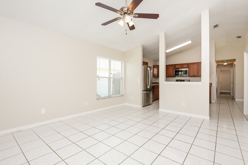 2,155/Mo, 9565 Violet Drive Orlando, FL 32824 Living Room View
