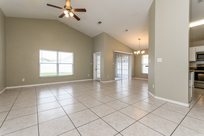 2,130/Mo, 2453 Shelby Cir Kissimmee, FL 34743 Living Room View