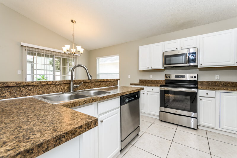 2,130/Mo, 2453 Shelby Cir Kissimmee, FL 34743 Kitchen View 2