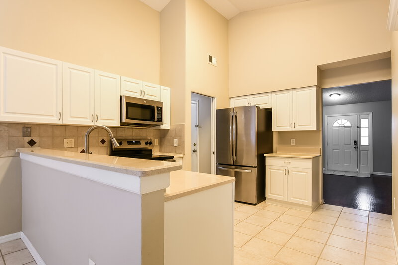 2,375/Mo, 12609 Whiterapids Drive Orlando, FL 32828 Kitchen View