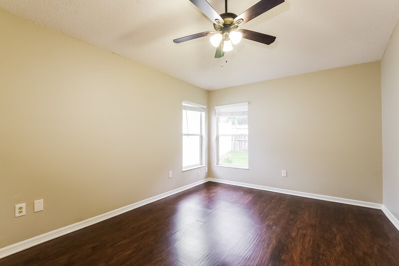 2,375/Mo, 12609 Whiterapids Drive Orlando, FL 32828 Main Bedroom View