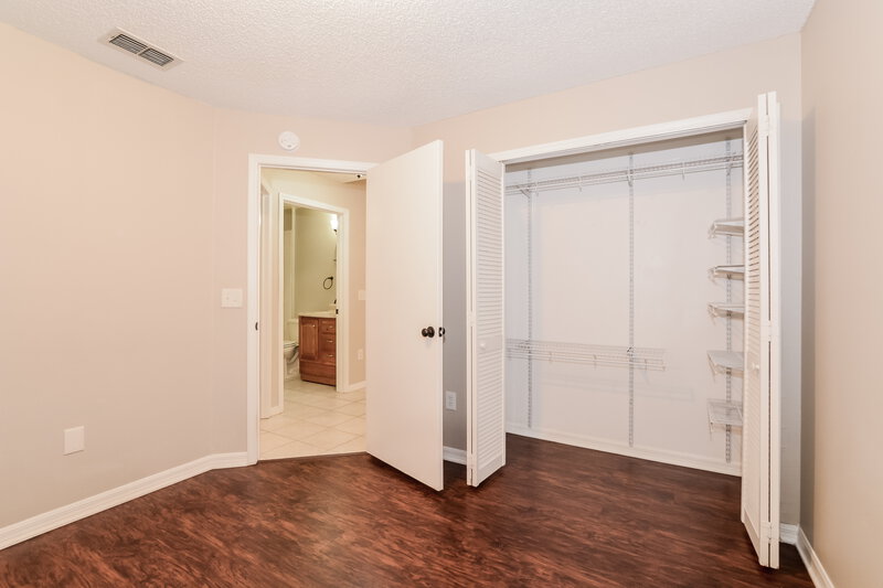 2,520/Mo, 12609 Whiterapids Drive Orlando, FL 32828 Bedroom View