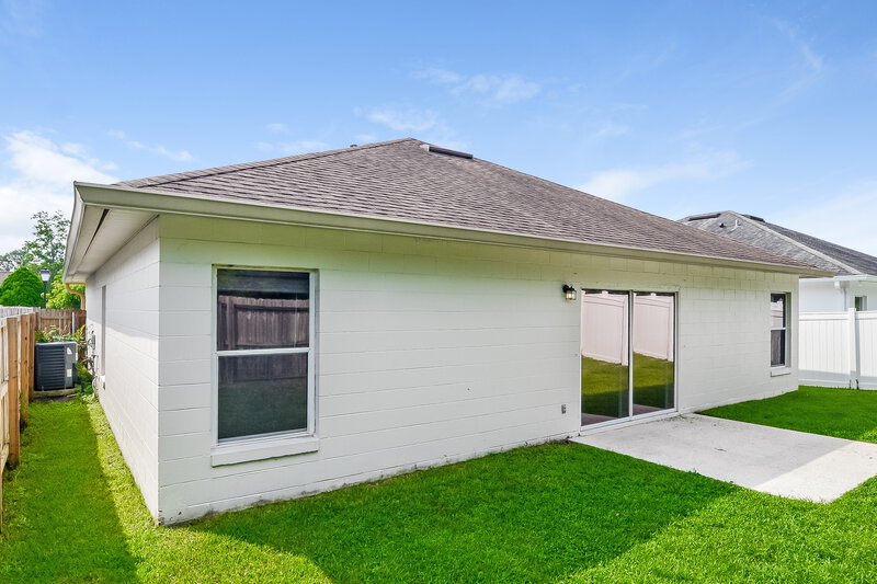 2,520/Mo, 12609 Whiterapids Drive Orlando, FL 32828 Rear View