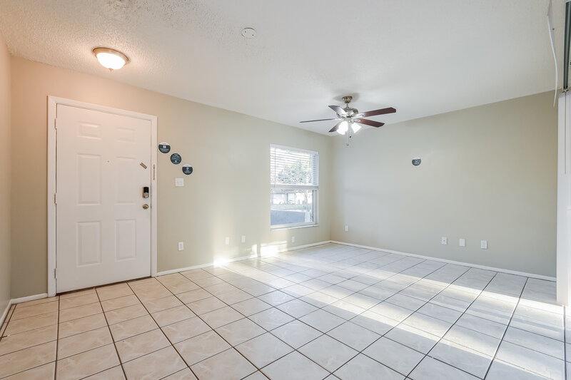 2,950/Mo, 1335 Alfonzo Cir Winter Springs, FL 32708 Living Room View