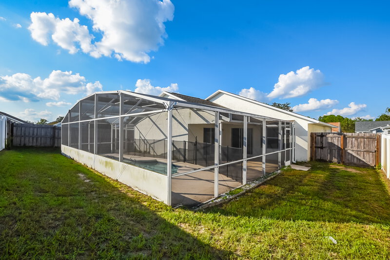 2,035/Mo, 8669 Wellington Loop Kissimmee, FL 34747 Rear View