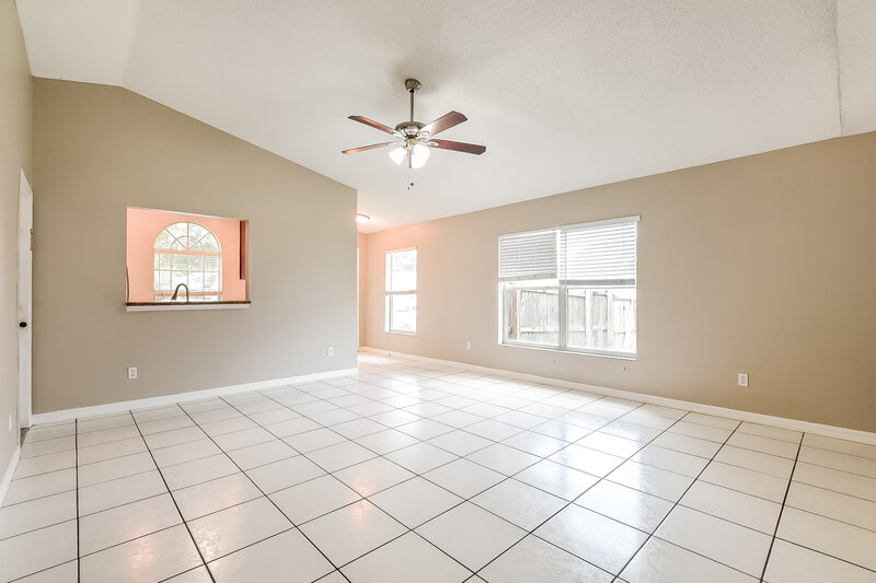 2,215/Mo, 145 Burnsed Place Oviedo, FL 32765 Living Room View