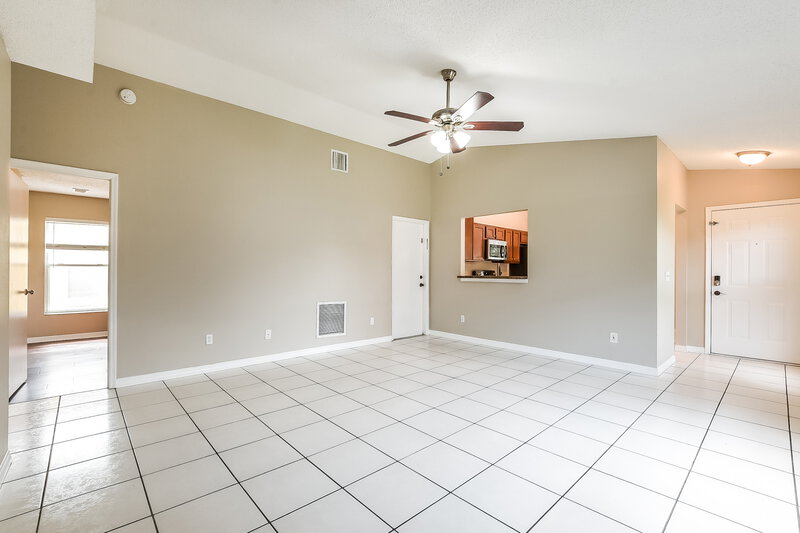 2,215/Mo, 145 Burnsed Place Oviedo, FL 32765 Living Room View 2