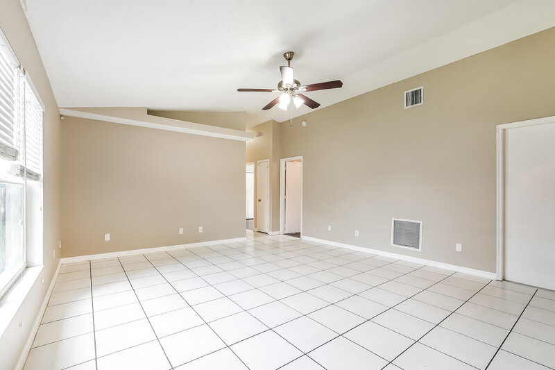 2,215/Mo, 145 Burnsed Place Oviedo, FL 32765 Living Room View 3