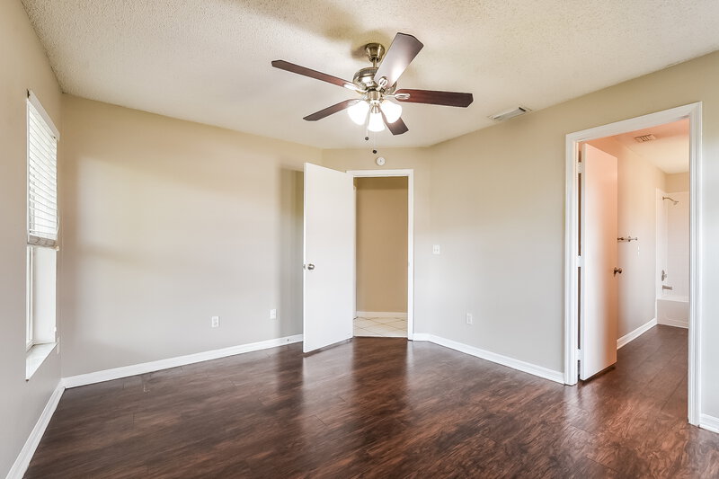 2,215/Mo, 145 Burnsed Place Oviedo, FL 32765 Main Bedroom View 2