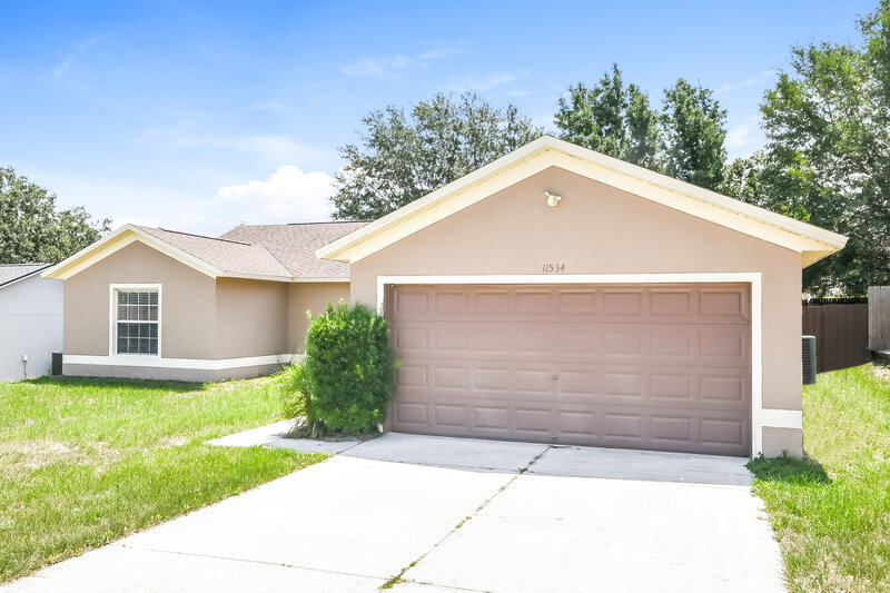 2,430/Mo, 11534 Foxglove Drive Clermont, FL 34711 Front View