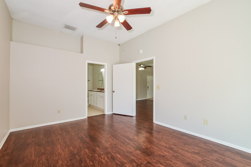 2,410/Mo, 1176 Countrywind Drive Apopka, FL 32703 Main Bedroom View 2