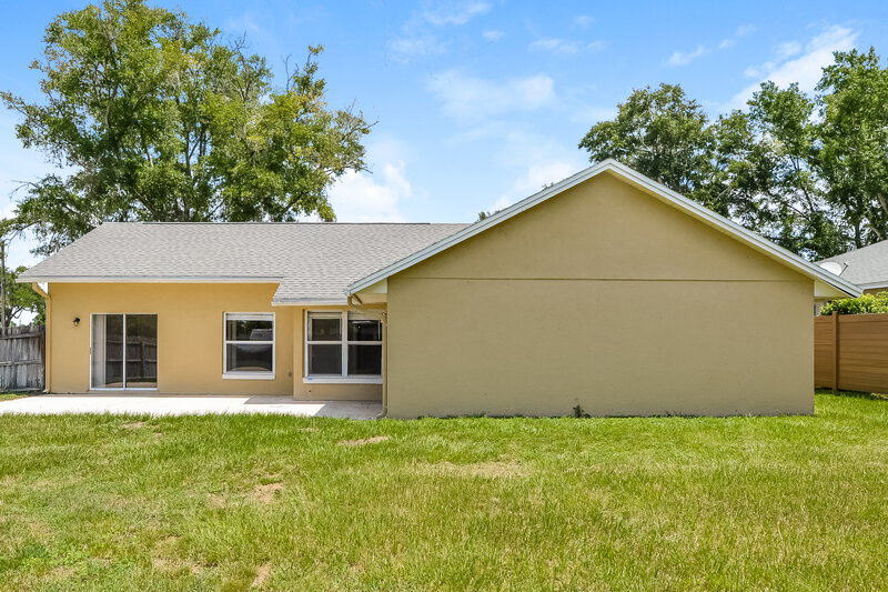 2,410/Mo, 1176 Countrywind Drive Apopka, FL 32703 Rear View
