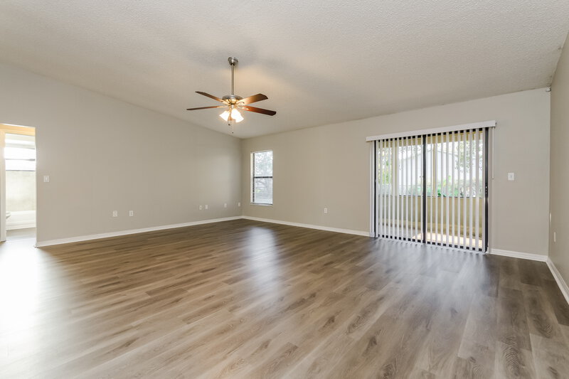 1,770/Mo, 319 Colonade Court Poinciana, FL 34758 Living Room View 2