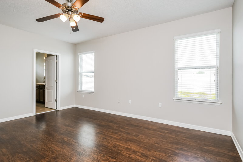 2,195/Mo, 5025 Brenton Manor Avenue Winter Haven, FL 33881 Main Bedroom View 2