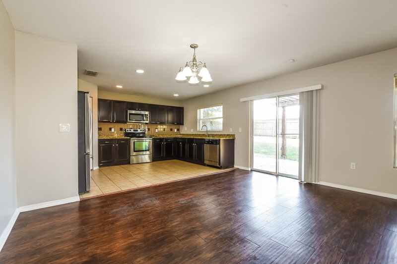 2,285/Mo, 2050 Wavy Leaf Court Apopka, FL 32712 Dining Room View 2