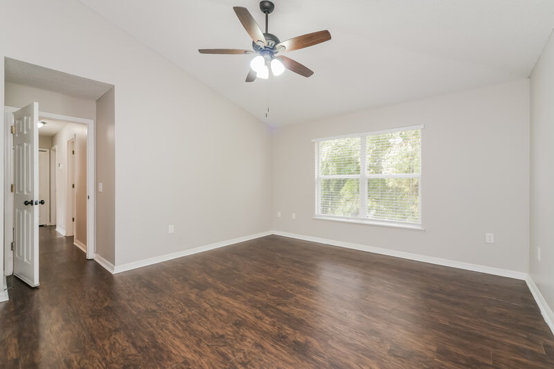 2,590/Mo, 1549 Stefan Cole Lane Apopka, FL 32703 Main Bedroom View