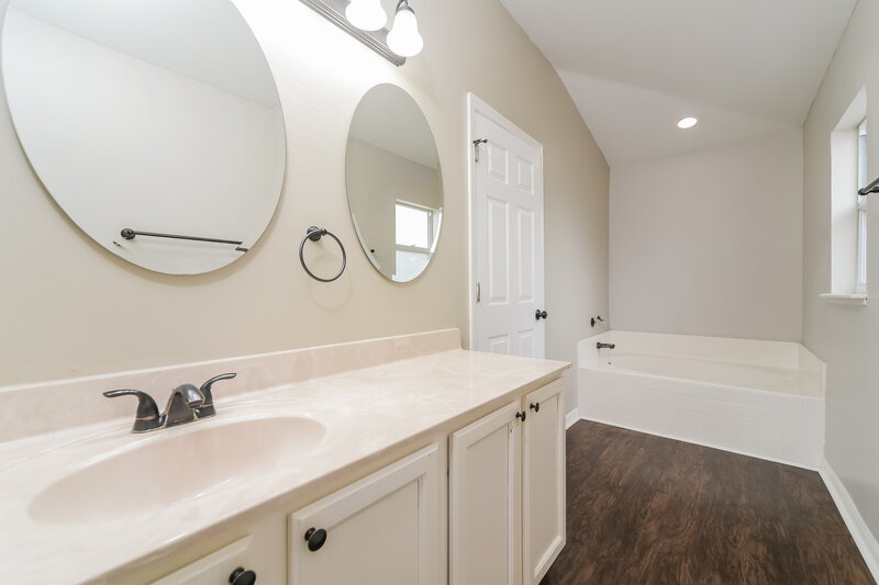2,590/Mo, 1549 Stefan Cole Lane Apopka, FL 32703 Main Bathroom View