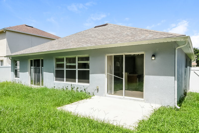 2,045/Mo, 16812 Gold Star Ct Clermont, FL 34714 Rear View