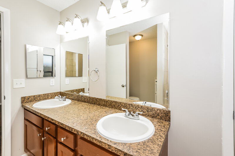 2,740/Mo, 534 S Sundance Drive Lake Mary, FL 32746 Main Bathroom View
