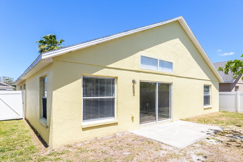 2,215/Mo, 2262 Mallard Creek Cir Kissimmee, FL 34743 Rear View