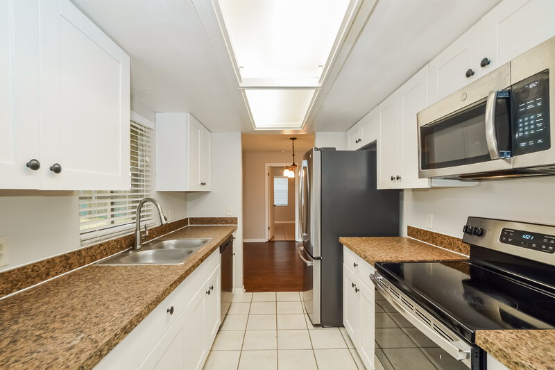 2,405/Mo, 9124 Palos Verde Drive Orlando, FL 32825 Kitchen View