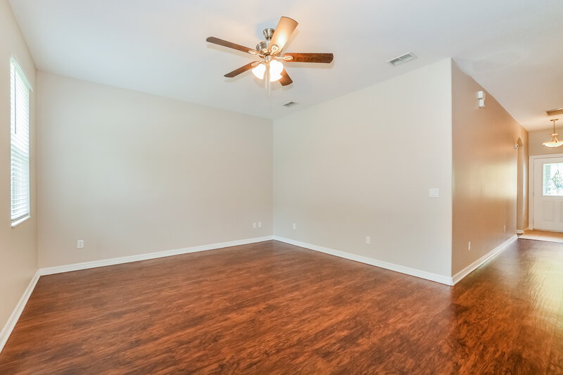 2,075/Mo, 706 Auburn Preserve Blvd Auburndale, FL 33823 Living Room View 2